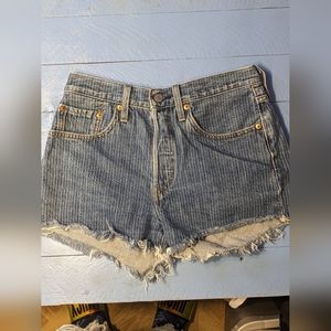 Women's Levi Denim Shorts NWOT